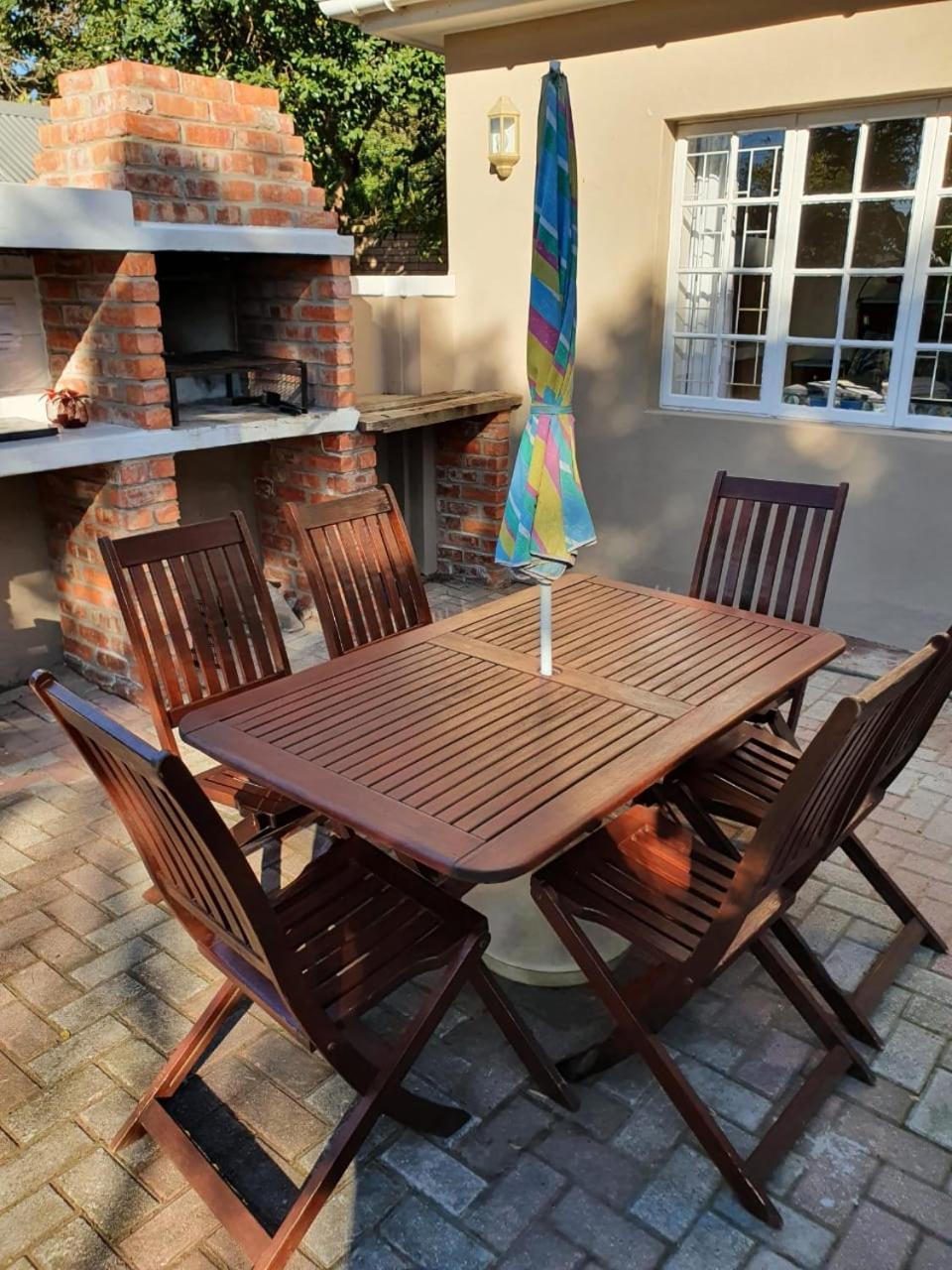 Paradise In The City - Cottage One Port Elizabeth Bagian luar foto